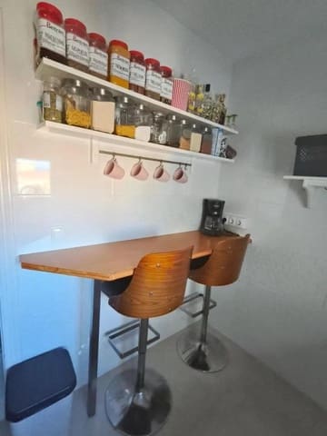 2 makuuhuone Asunto myytävänä paikassa Torremolinos mukana 
autotalli - 325 000 € (Ref: 9648235)