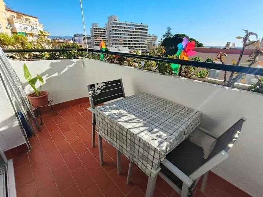 2 bedroom Flat for sale in Torremolinos with garage - € 325,000 (Ref: 9648235)