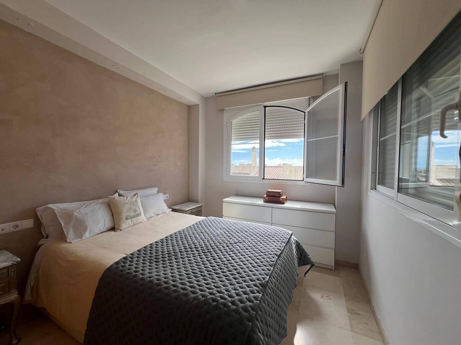 2 sovrum Takvåning till salu i Benalmadena med pool garage - 320 000 € (Ref: 9666597)