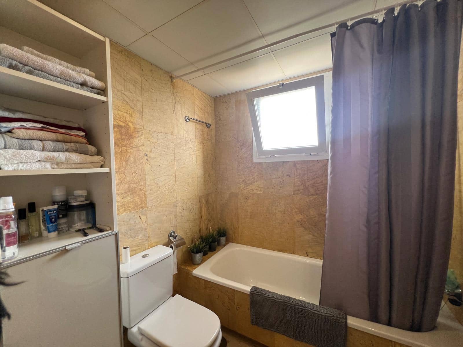 2 bedroom Flat for sale in Benalmadena with pool garage - € 320,000 (Ref: 9666597)