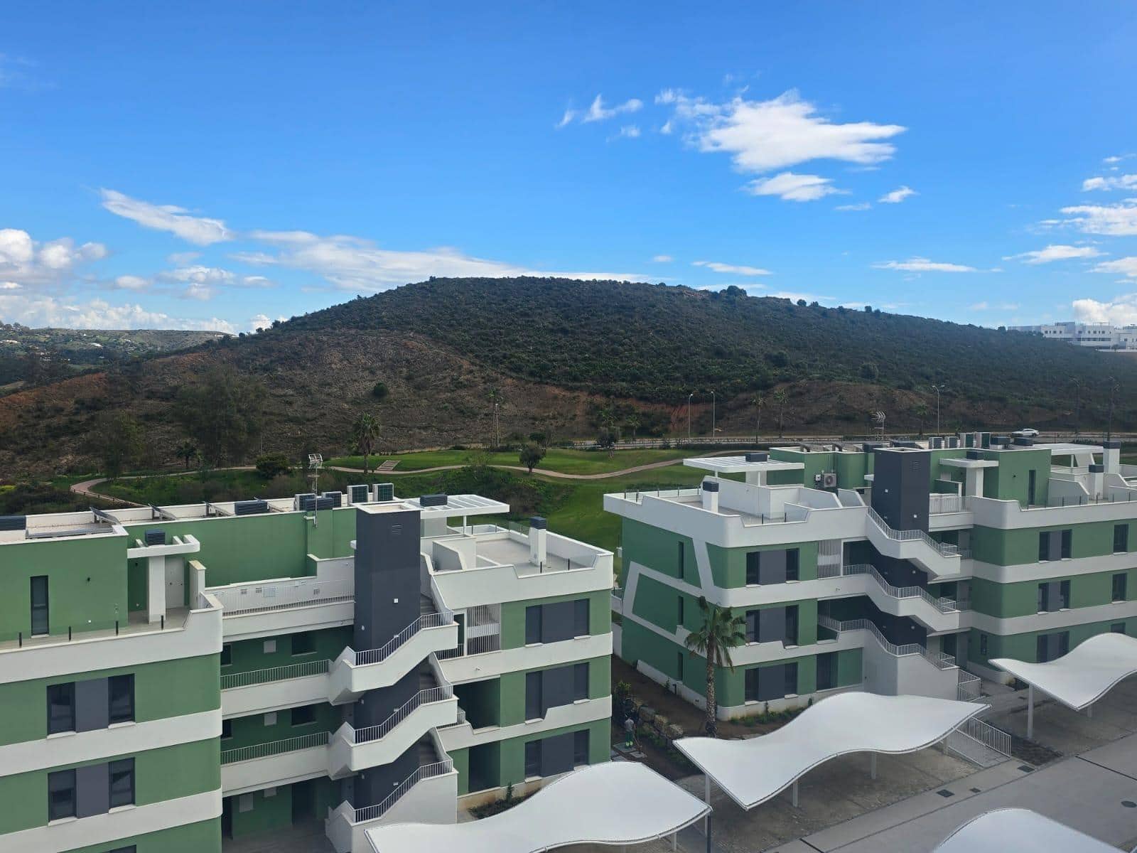 2 soverom Leilighet til salgs i La Cala de Mijas med svømmebasseng garasje - € 550 000 (Ref: 9666598)