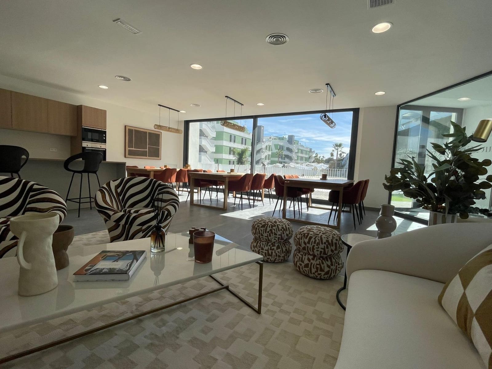 2 soverom Leilighet til salgs i La Cala de Mijas med svømmebasseng garasje - € 550 000 (Ref: 9666598)