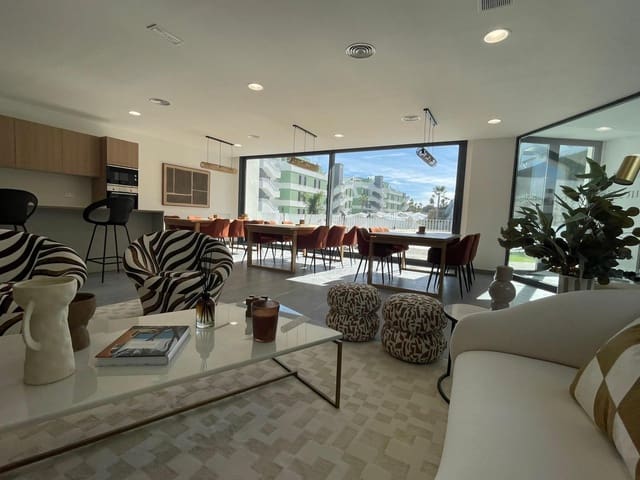 2 soverom Leilighet til salgs i La Cala de Mijas, Mijas med svømmebasseng garasje - € 550 000 (Ref: 9666598)