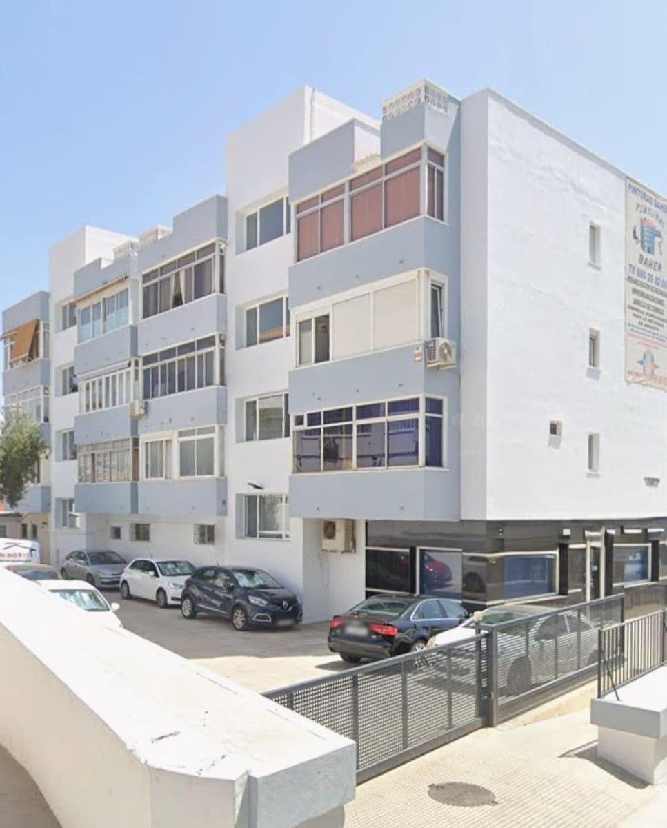 2 bedroom Flat for sale in Benalmadena Costa - € 298,000 (Ref: 9674303)