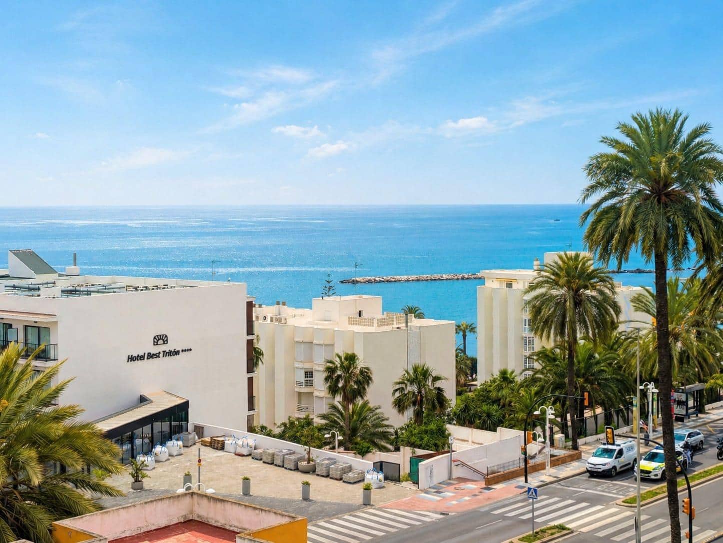 2 bedroom Flat for sale in Benalmadena Costa - € 298,000 (Ref: 9674303)