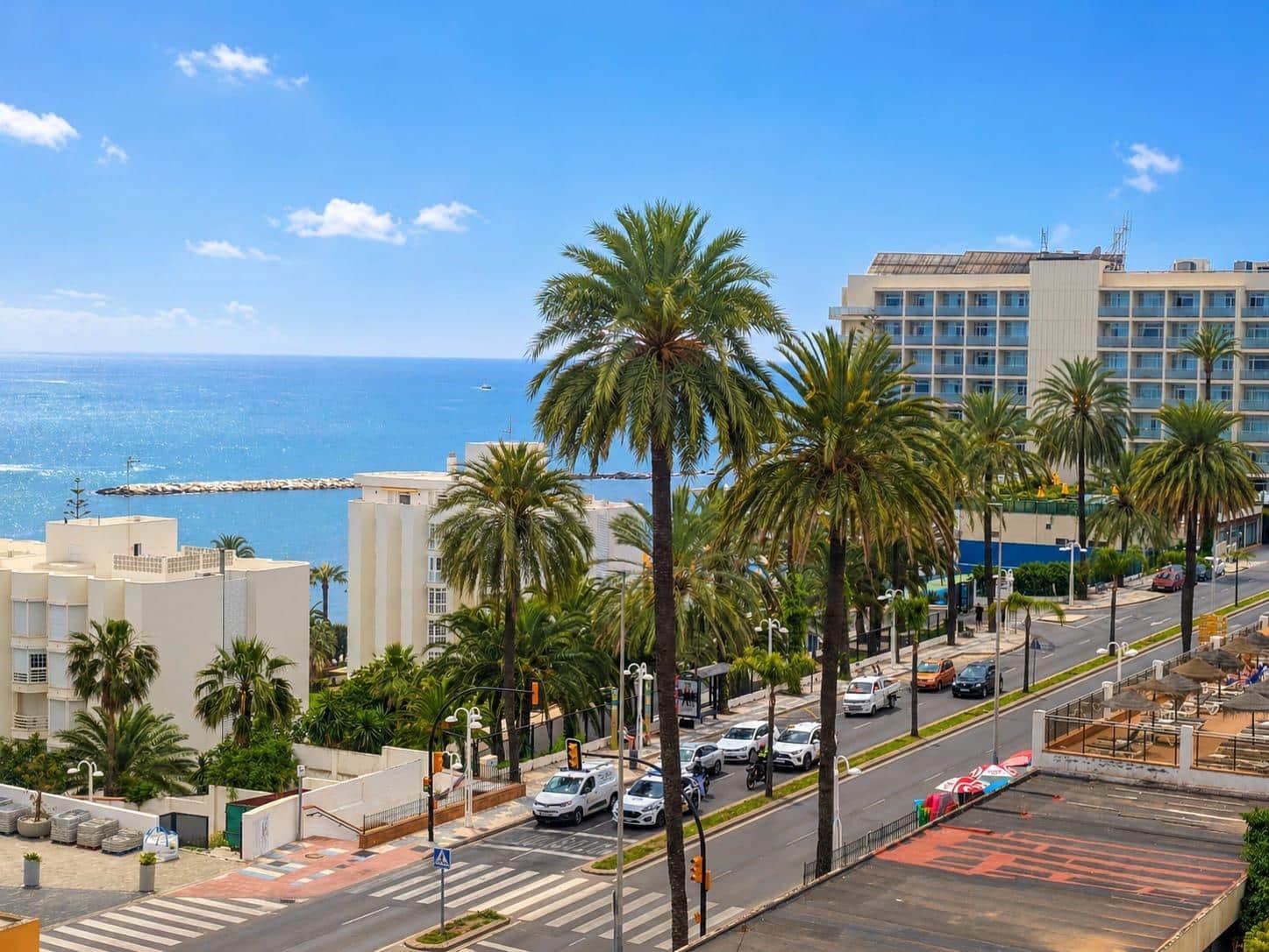 2 bedroom Flat for sale in Benalmadena Costa - € 298,000 (Ref: 9674303)