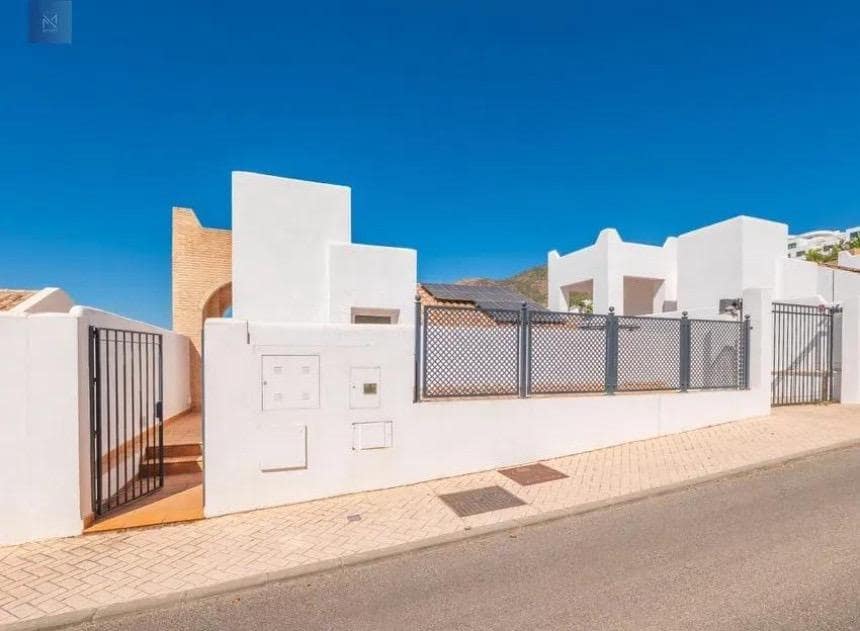 4 sypialnia Willa na sprzedaż w Torremuelle z basenem garażem - 879 000 € (Ref: 9679925)