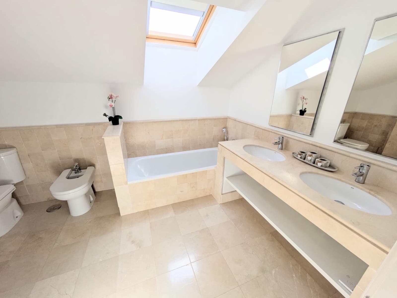 4 bedroom Villa for sale in Torremuelle with pool garage - € 879,000 (Ref: 9679925)