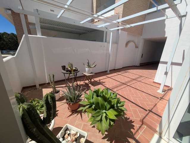 4 makuuhuone Huvila myytävänä paikassa Torremuelle, Benalmádena mukana uima-altaan 
autotalli - 879 000 € (Ref: 9679925)