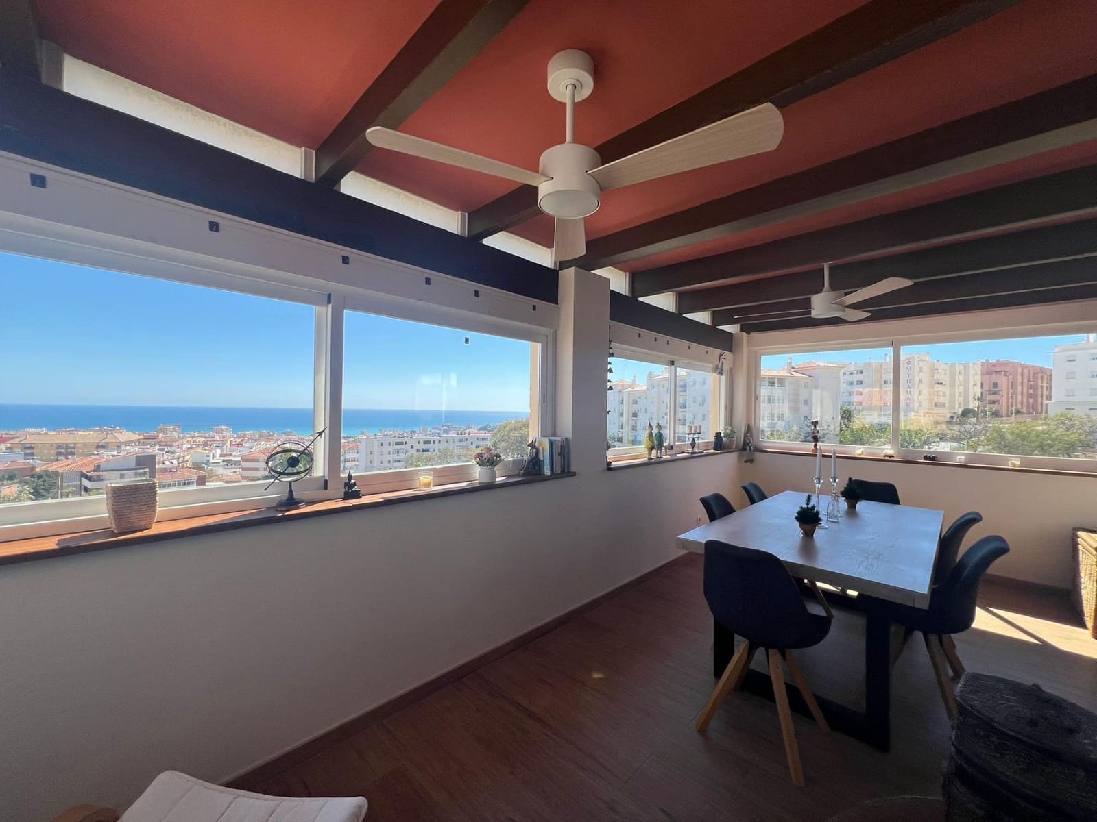 4 sypialnia Penthouse na sprzedaż w Arroyo de la Miel z basenem garażem - 565 000 € (Ref: 9690676)