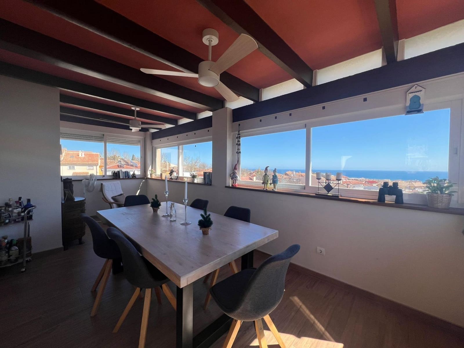 4 sypialnia Penthouse na sprzedaż w Arroyo de la Miel z basenem garażem - 565 000 € (Ref: 9690676)