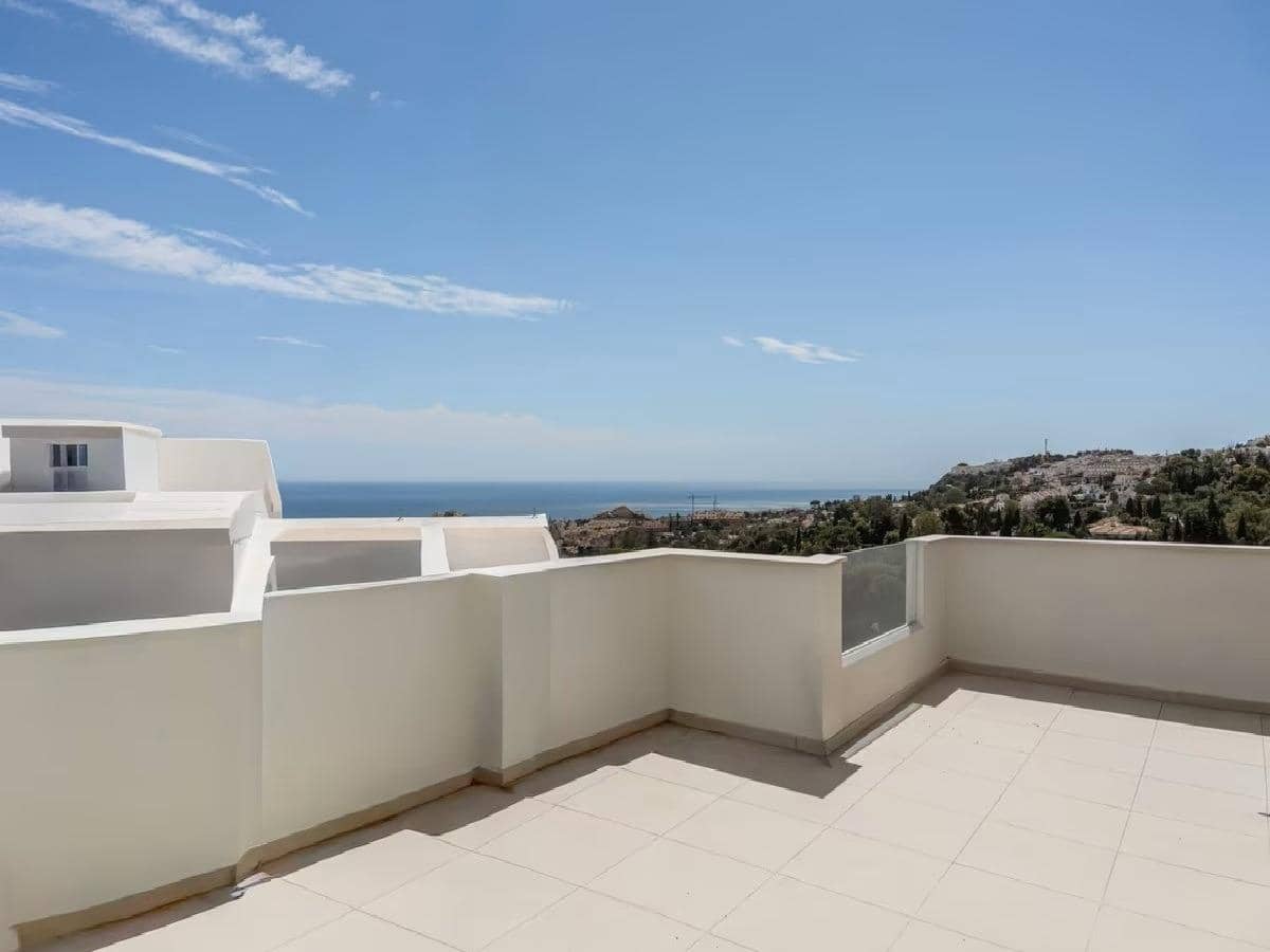 4 soveværelse Villa til salg i Benalmadena med swimmingpool garage - € 849.000 (Ref: 9712045)