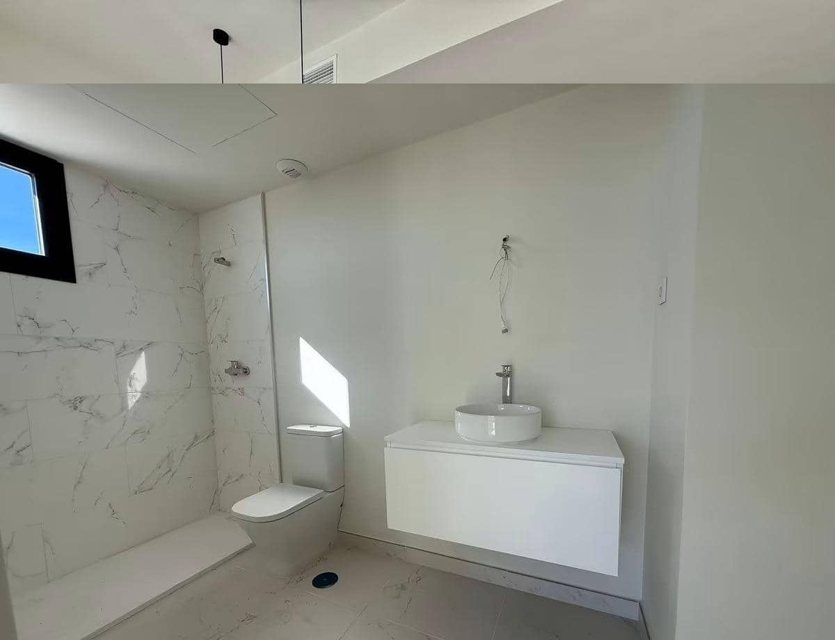 4 soveværelse Villa til salg i Benalmadena med swimmingpool garage - € 849.000 (Ref: 9712045)