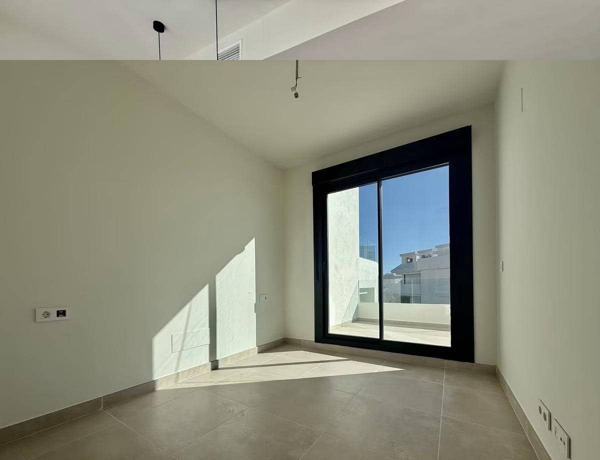 4 soveværelse Villa til salg i Benalmadena med swimmingpool garage - € 849.000 (Ref: 9712045)