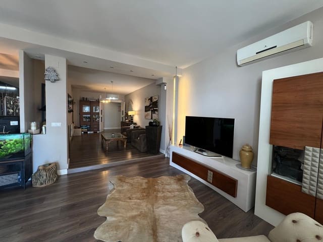 3 slaapkamer Appartement te koop in Santangelo, Benalmádena met zwembad garage - € 499.000 (Ref: 9714992)