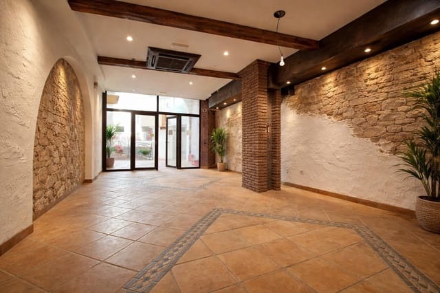 Azienda in vendita in Puerto Marina, Benalmádena - 425.000 € (Rif: 9726719)