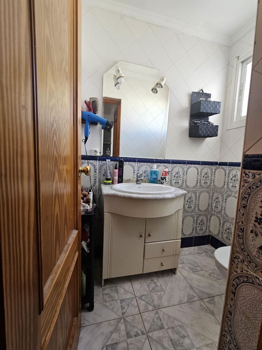 2 bedroom Apartment for sale in Torremolinos - € 320,000 (Ref: 9791126)