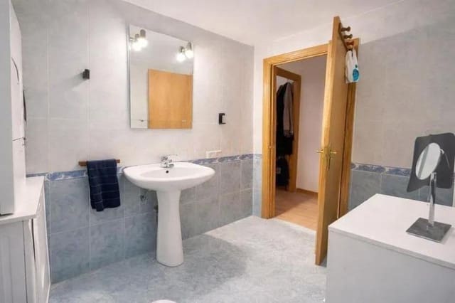 3 bedroom Apartment for sale in Torremolinos with pool - € 290,000 (Ref: 9797213)