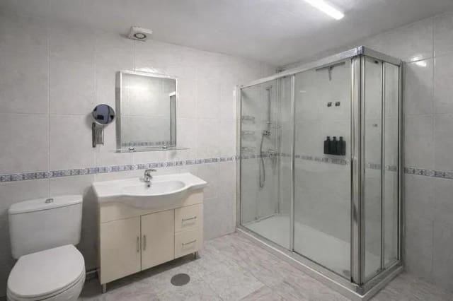 3 bedroom Apartment for sale in Torremolinos with pool - € 290,000 (Ref: 9797213)