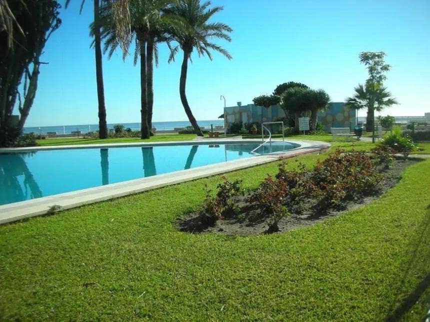 Studio na sprzedaż w Torremolinos z basenem garażem - 390 000 € (Ref: 9813344)