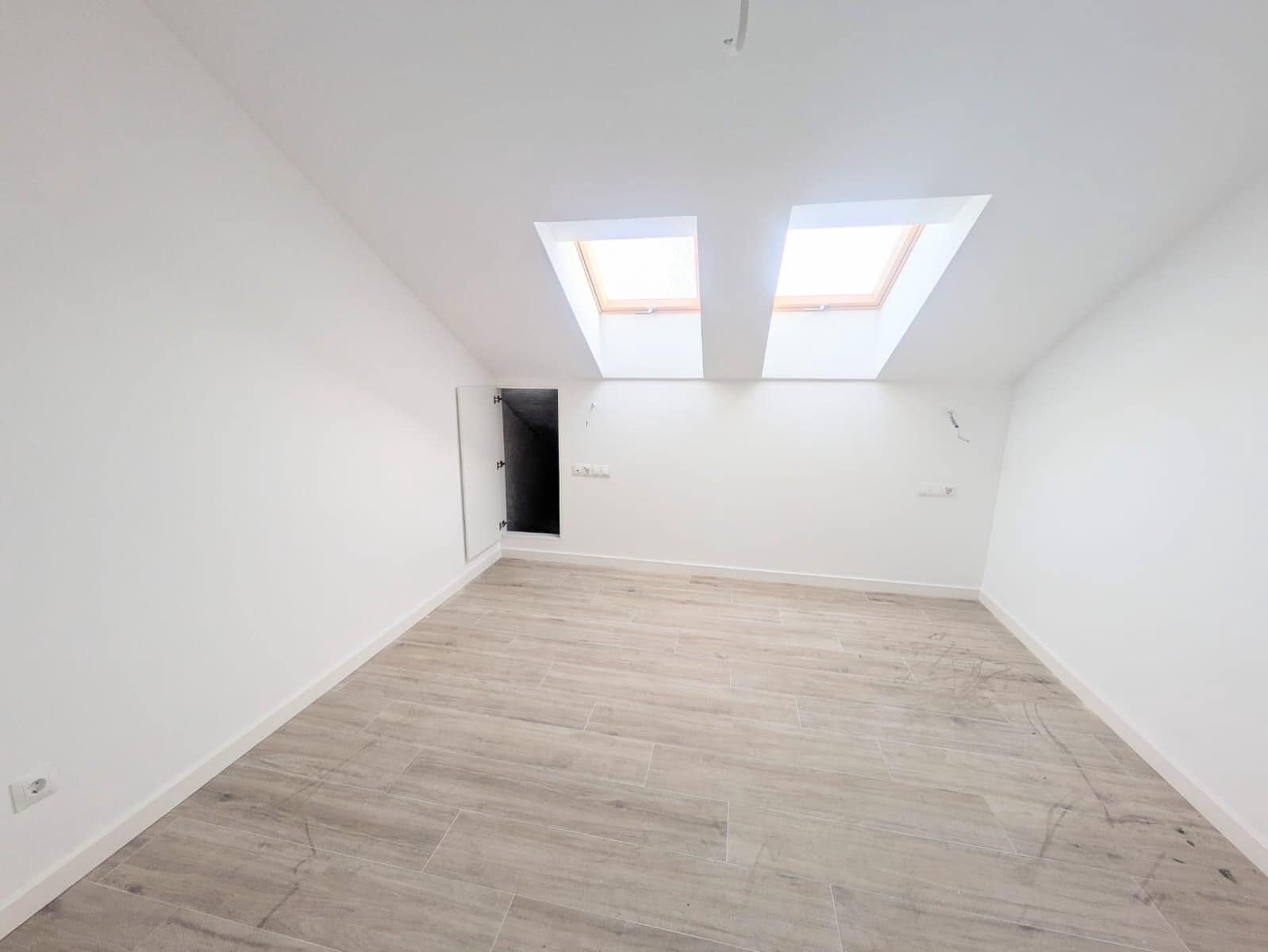 1 makuuhuone Kattohuoneisto myytävänä paikassa Fuengirola - 244 000 € (Ref: 9818298)
