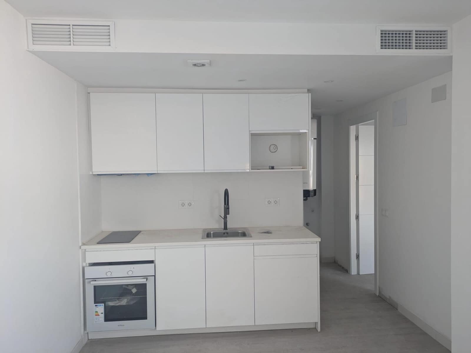 1 makuuhuone Kattohuoneisto myytävänä paikassa Fuengirola - 244 000 € (Ref: 9818298)