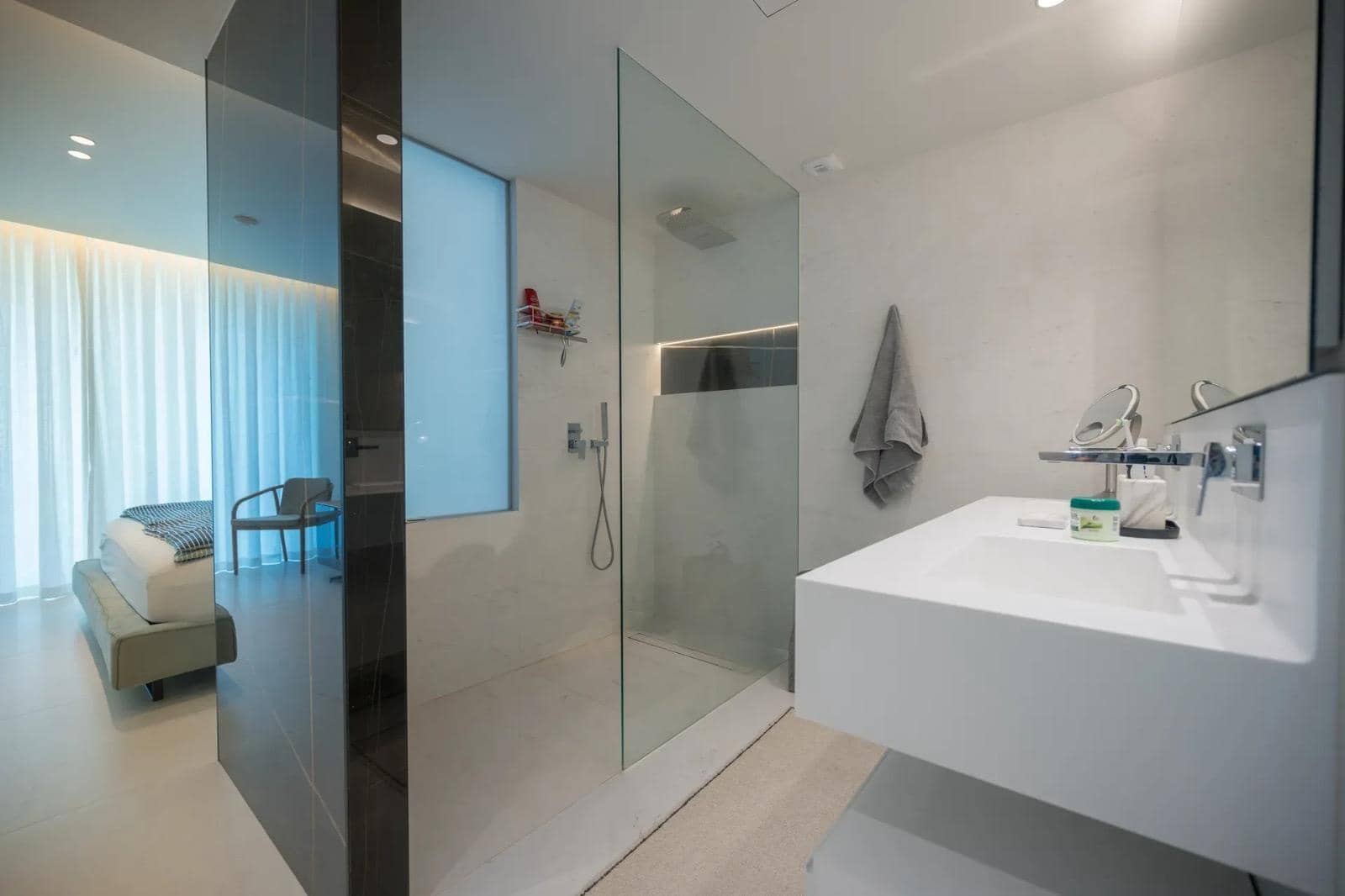 3 bedroom Apartment for sale in Ojen with pool garage - € 1,250,000 (Ref: 9820586)