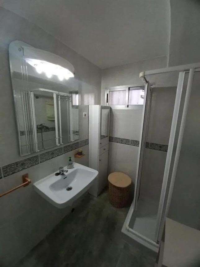 2 makuuhuone Asunto myytävänä paikassa Benalmadena mukana uima-altaan - 280 000 € (Ref: 9822991)