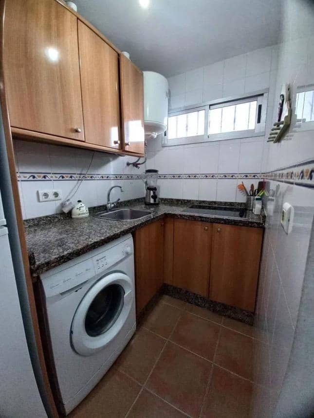 2 makuuhuone Asunto myytävänä paikassa Benalmadena mukana uima-altaan - 280 000 € (Ref: 9822991)