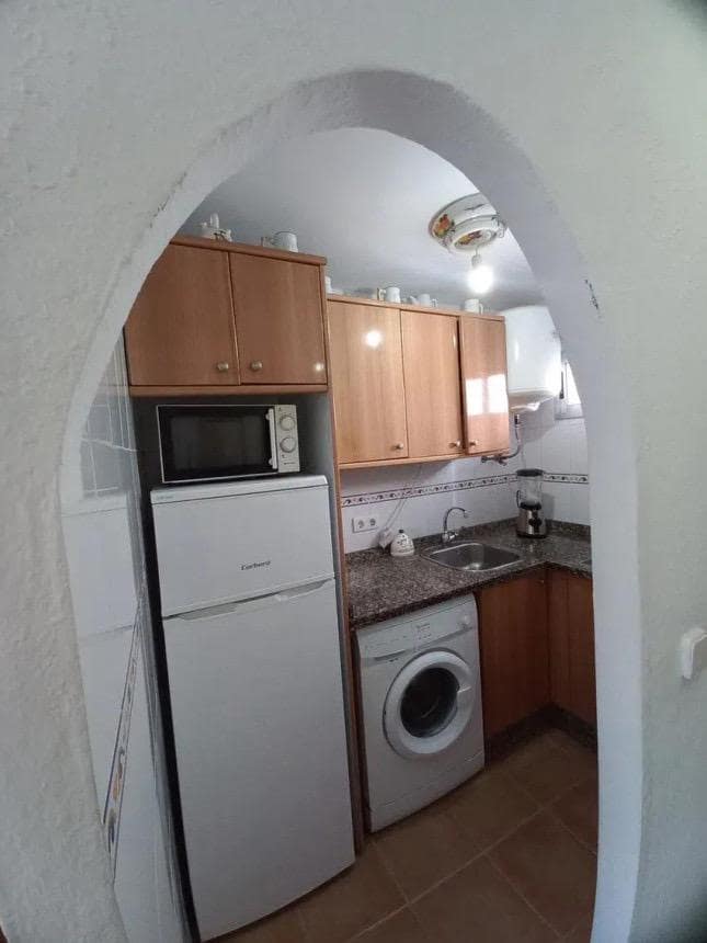 2 makuuhuone Asunto myytävänä paikassa Benalmadena mukana uima-altaan - 280 000 € (Ref: 9822991)