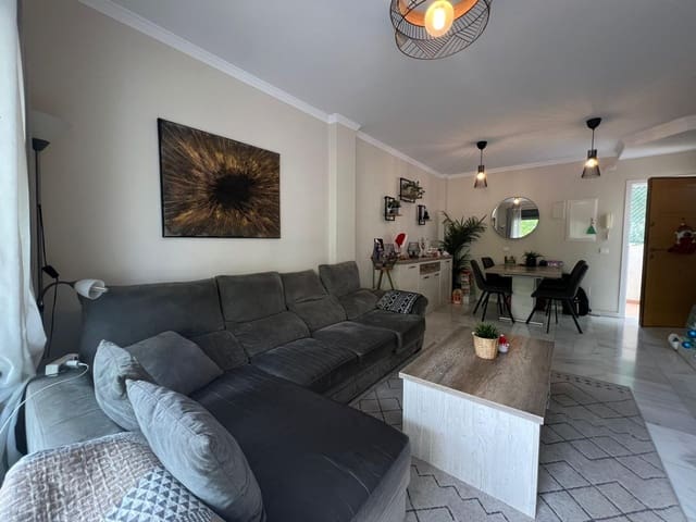 4 quarto Moradia em Banda para venda em Benalmádena com garagem - 437 000 € (Ref: 9833726)