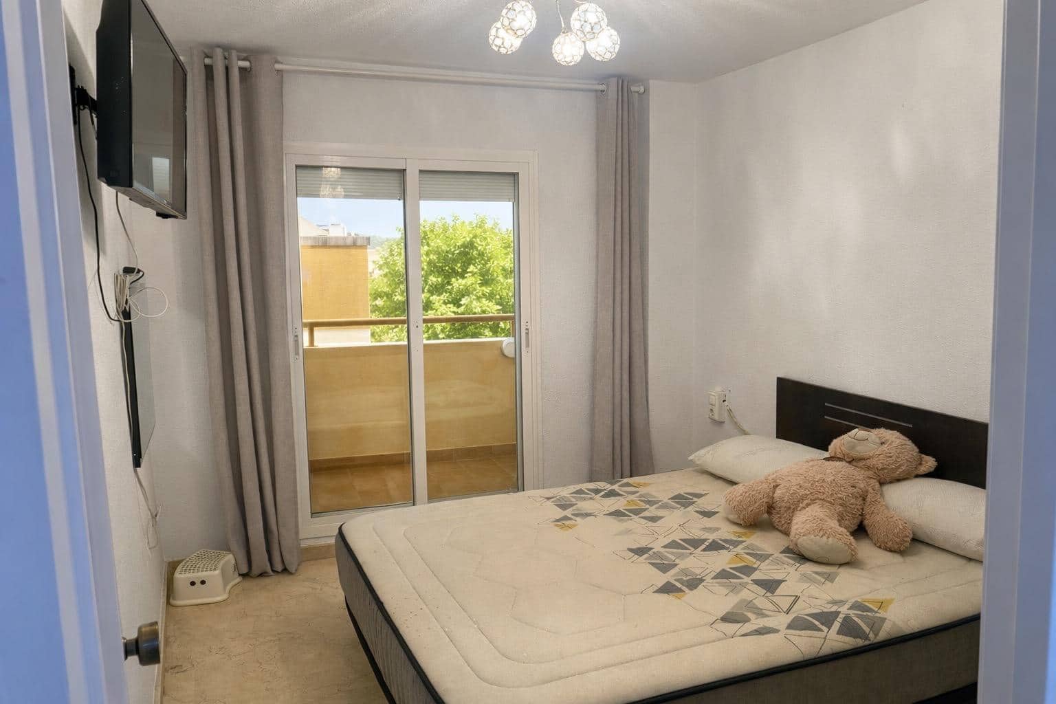 2 soverom Leilighet til salgs i Torrequebrada med svømmebasseng garasje - € 295 000 (Ref: 9836309)
