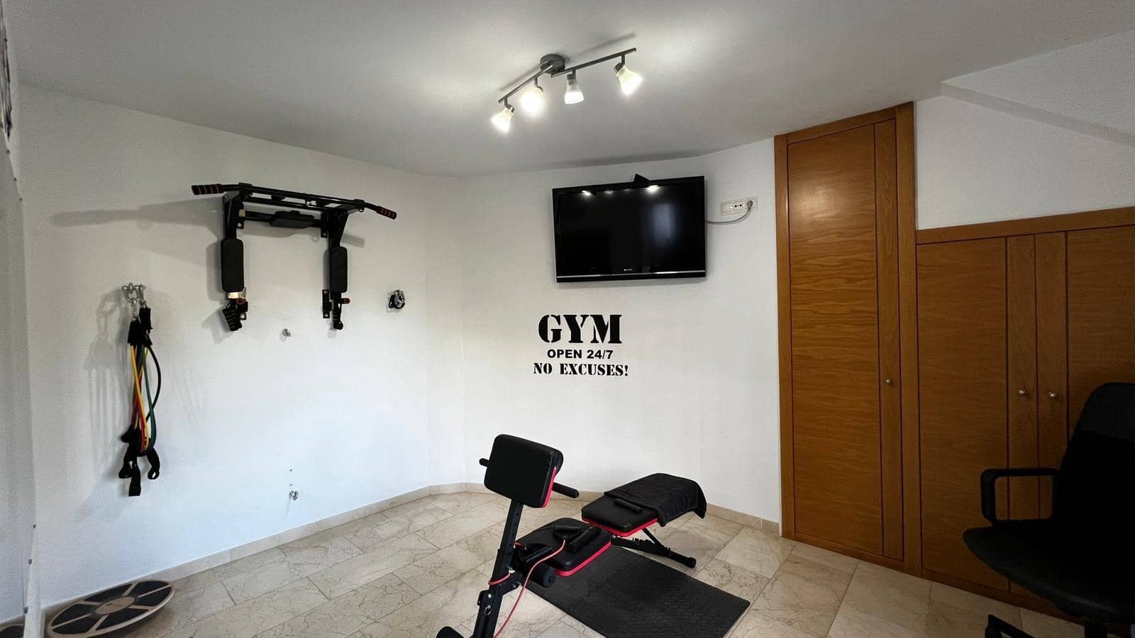 4 slaapkamer Villa te koop in Fuengirola met zwembad garage - € 720.000 (Ref: 9839320)