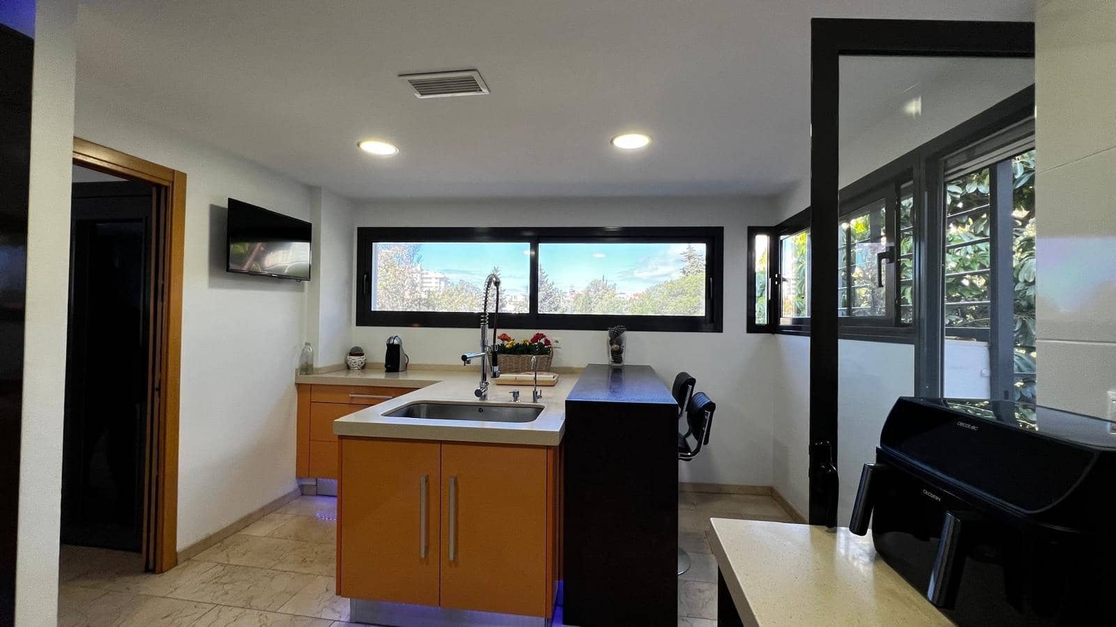 4 slaapkamer Villa te koop in Fuengirola met zwembad garage - € 720.000 (Ref: 9839320)