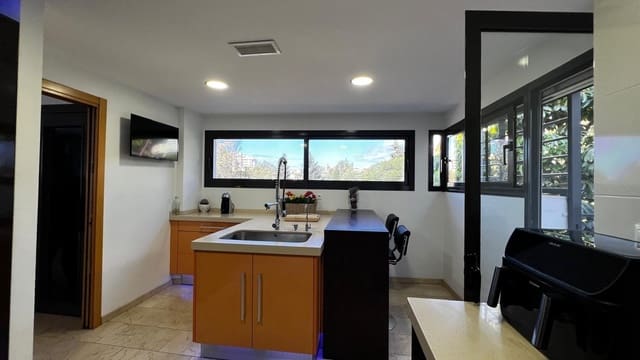 4 slaapkamer Villa te koop in Fuengirola met zwembad garage - € 720.000 (Ref: 9839320)