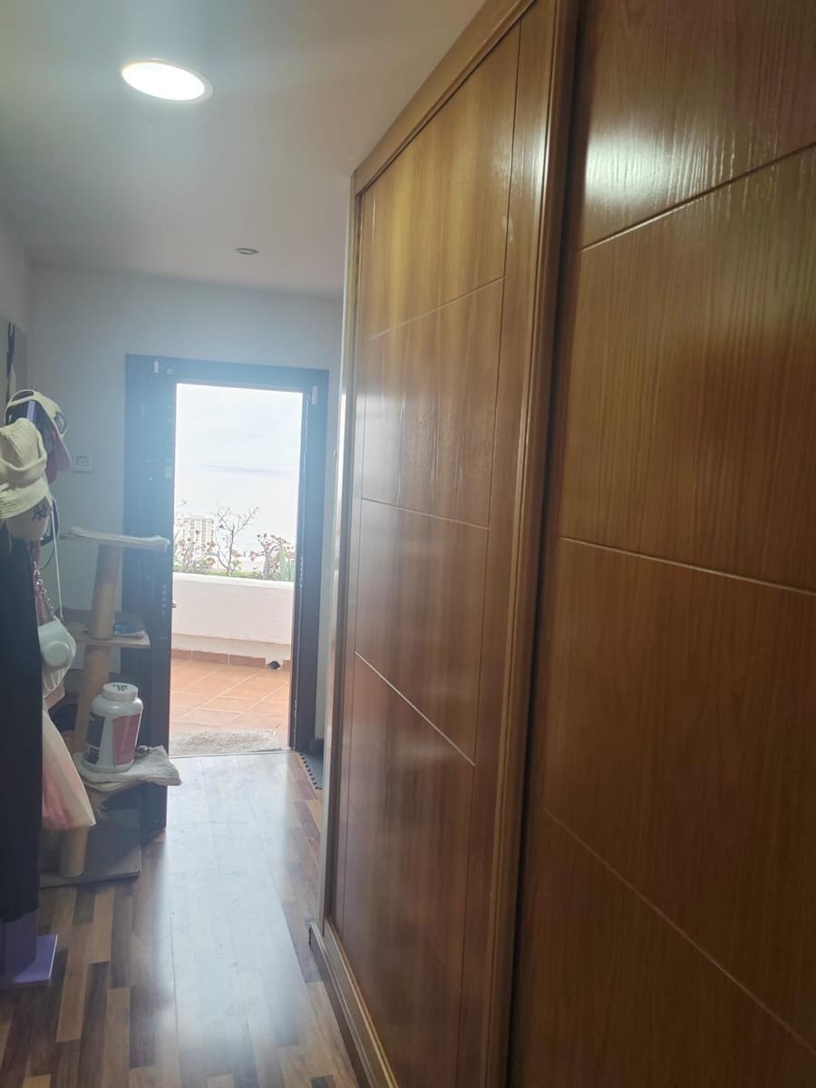 4 bedroom Flat for sale in Riviera del Sol with pool - € 385,000 (Ref: 9840934)