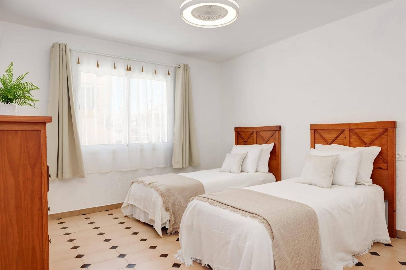 3 chambre Villa/Maison à vendre à Fuengirola avec piscine garage - 899 000 € (Ref: 9843464)
