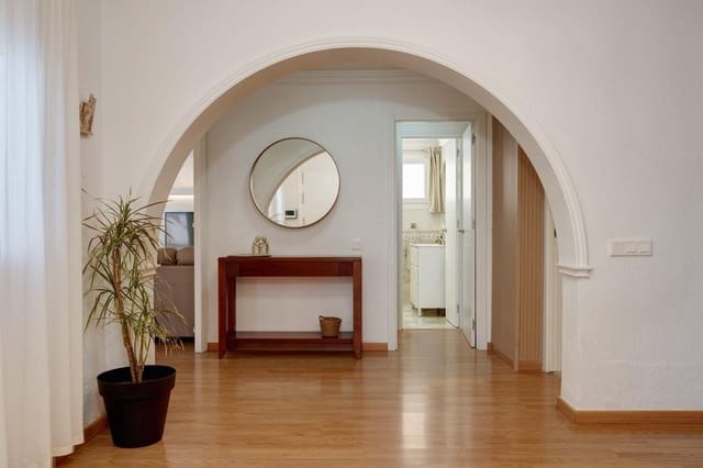 Chalet de 3 habitaciones en Los Pacos, Fuengirola en venta con piscina garaje - 899.000 € (Ref: 9843464)