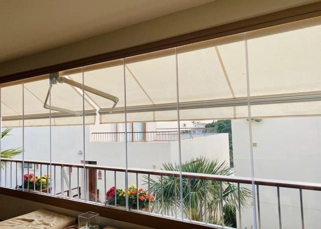 3 soveværelse Lejlighed til salg i Los Monteros, Marbella med swimmingpool garage - € 670.000 (Ref: 9843465)