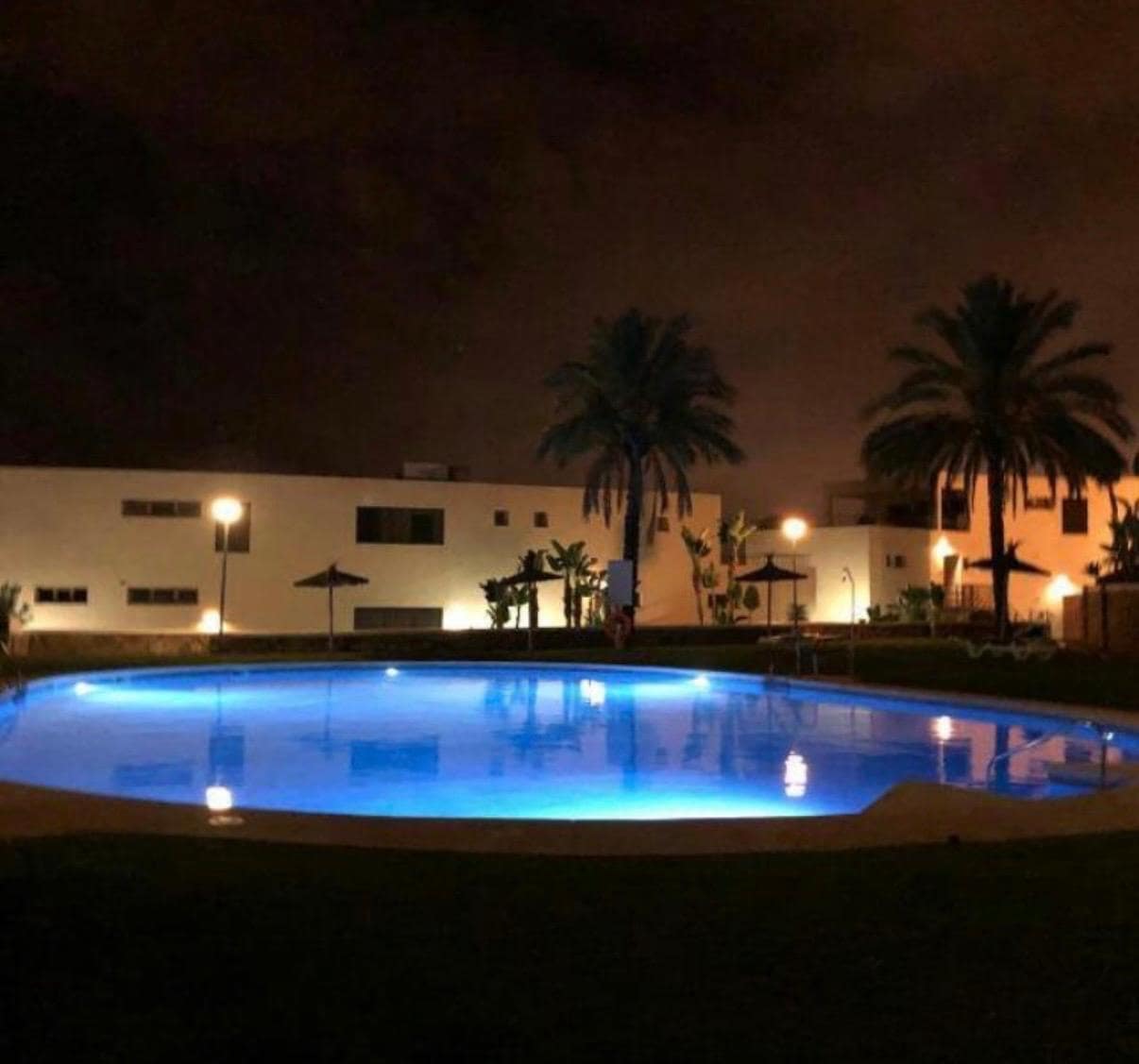 3 soveværelse Lejlighed til salg i Los Monteros med swimmingpool garage - € 670.000 (Ref: 9843465)