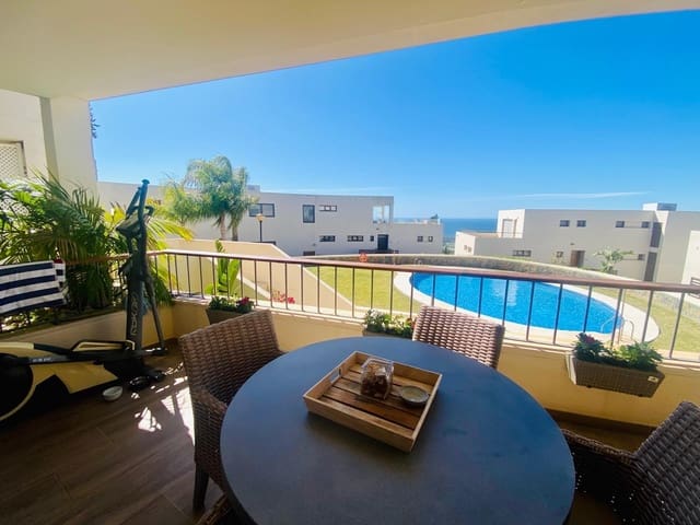 3 soveværelse Lejlighed til salg i Los Monteros, Marbella med swimmingpool garage - € 670.000 (Ref: 9843465)