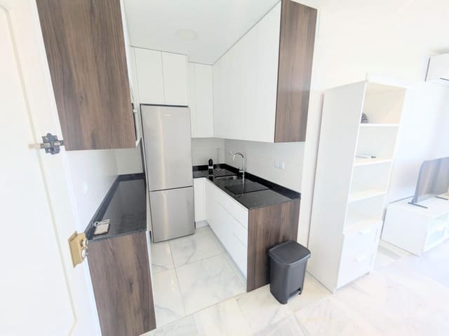 1 sovrum Lägenhet till salu i Torremolinos - 240 000 € (Ref: 9867079)