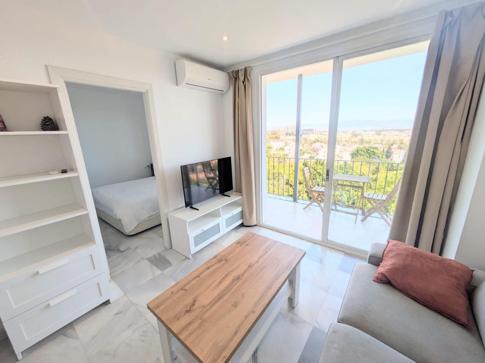 1 sovrum Lägenhet till salu i Torremolinos - 240 000 € (Ref: 9867079)