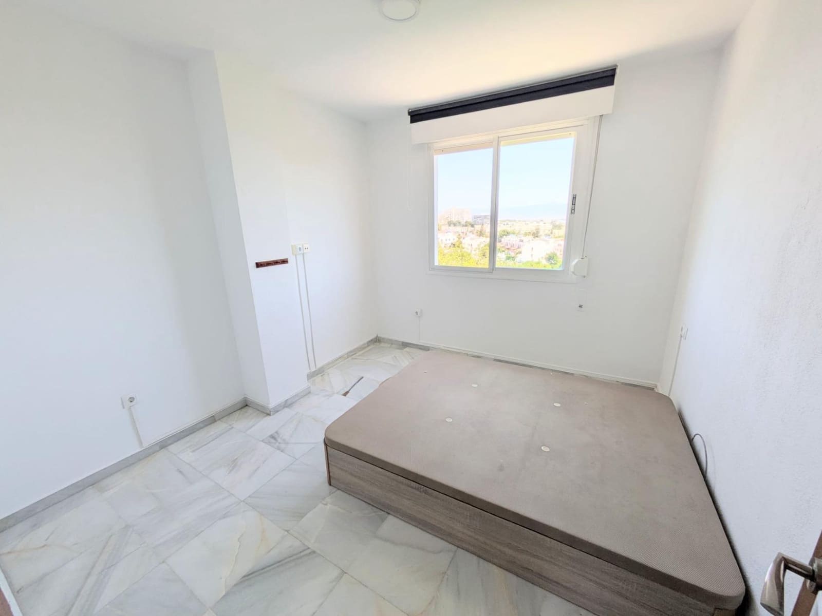 2 bedroom Apartment for sale in Torremolinos - € 275,000 (Ref: 9873585)