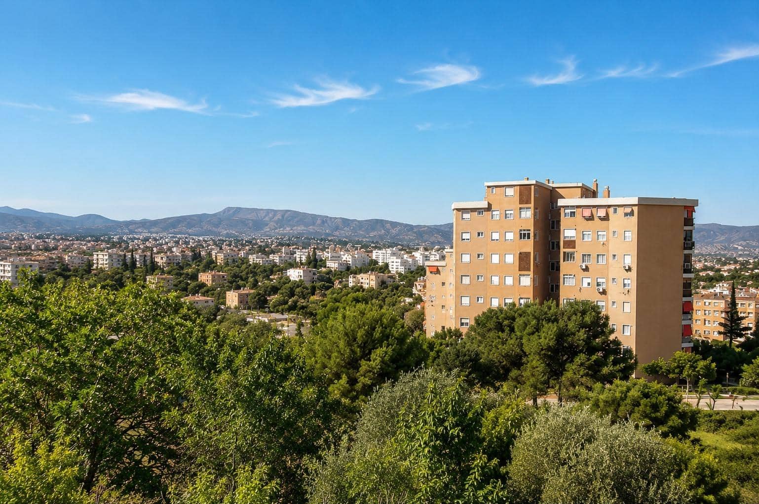 4 makuuhuone Kattohuoneisto myytävänä paikassa Malaga kaupunki - 594 000 € (Ref: 9878931)