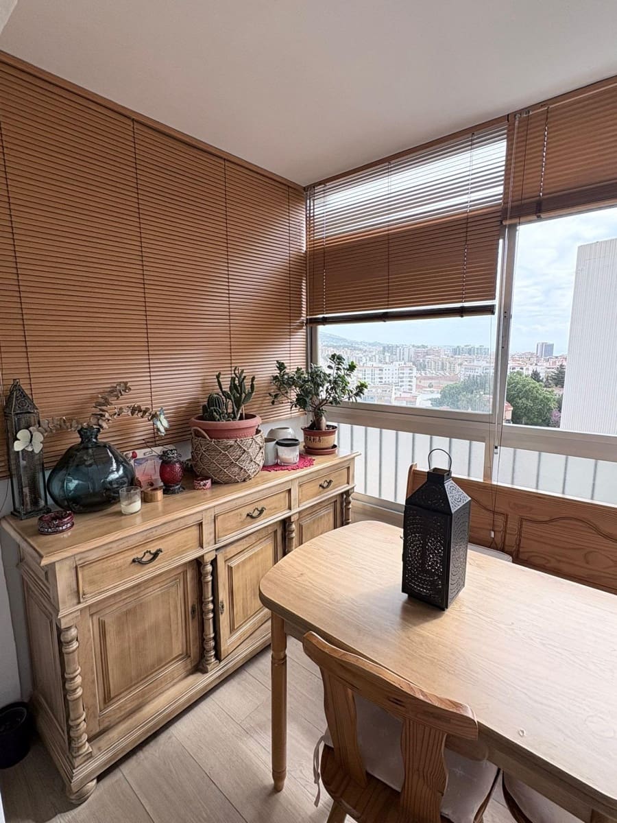 3 makuuhuone Huoneisto myytävänä paikassa Fuengirola mukana 
autotalli - 380 000 € (Ref: 9878932)