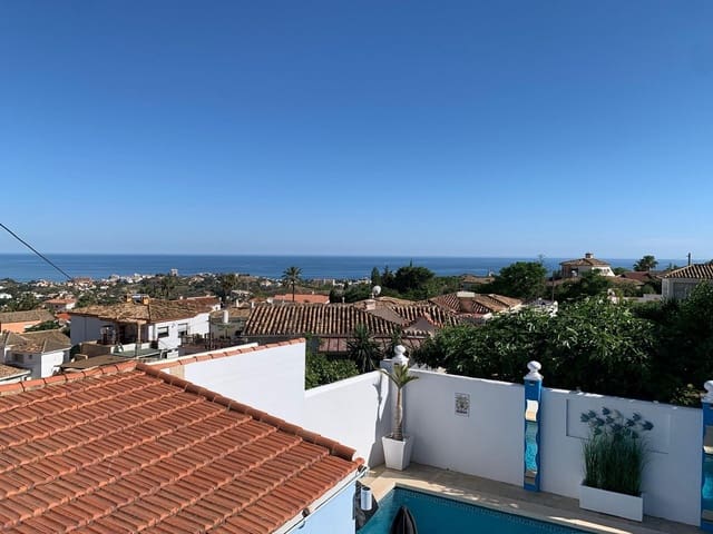 4 chambre Villa/Maison à vendre à Benalmádena avec piscine garage - 859 500 € (Ref: 9884900)