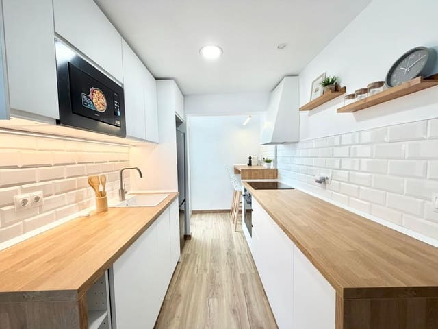 2 sovrum Lägenhet till salu i Arroyo de la Miel, Benalmádena med pool - 325 000 € (Ref: 9888982)