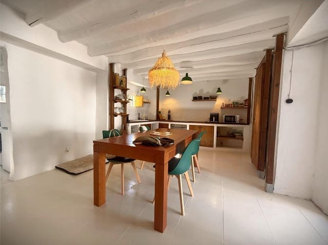 3 bedroom Finca/Country House for sale in Villanueva de Algaidas with garage - € 179,000 (Ref: 9892439)
