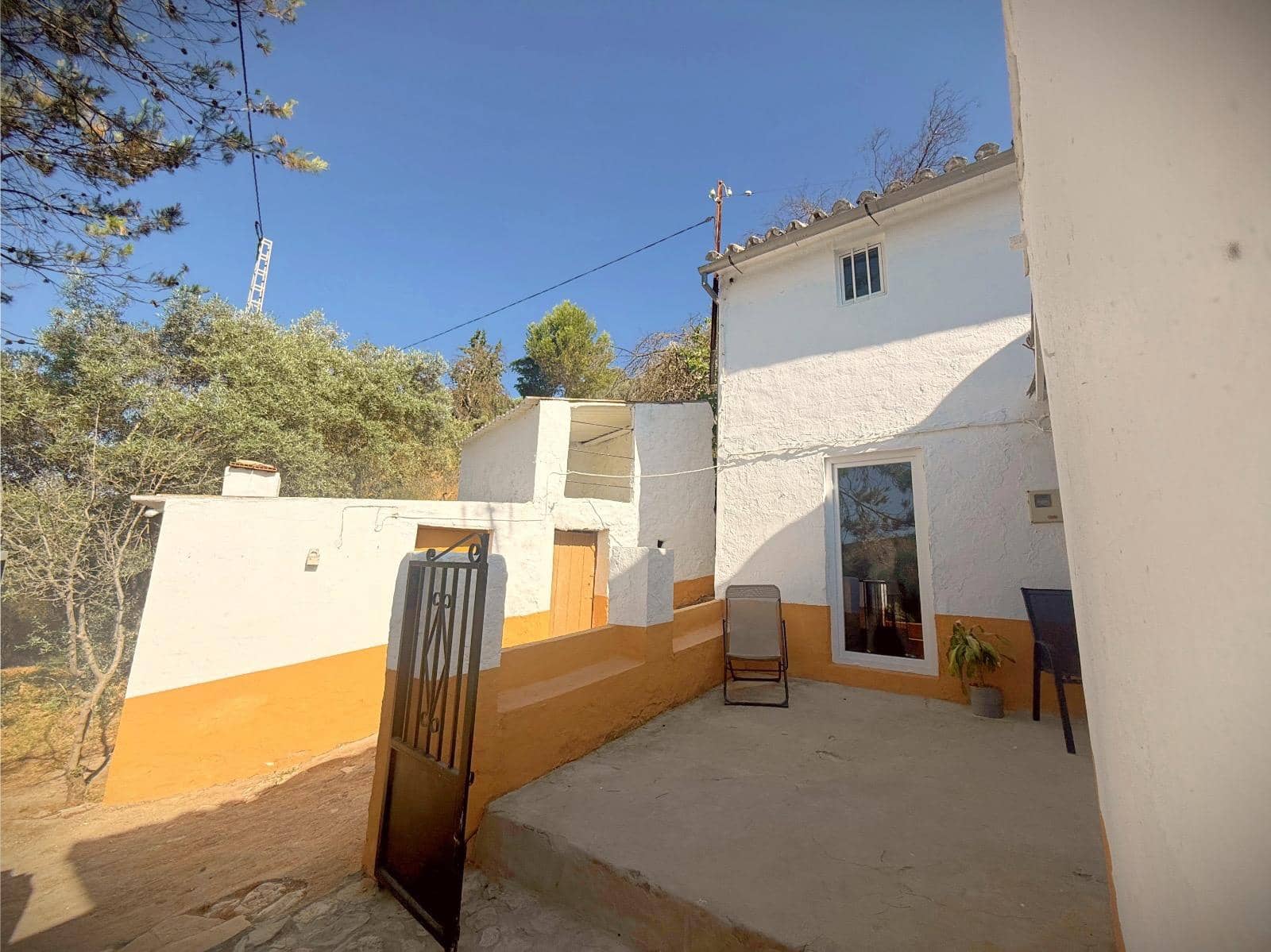 3 bedroom Finca/Country House for sale in Villanueva de Algaidas with garage - € 179,000 (Ref: 9892439)